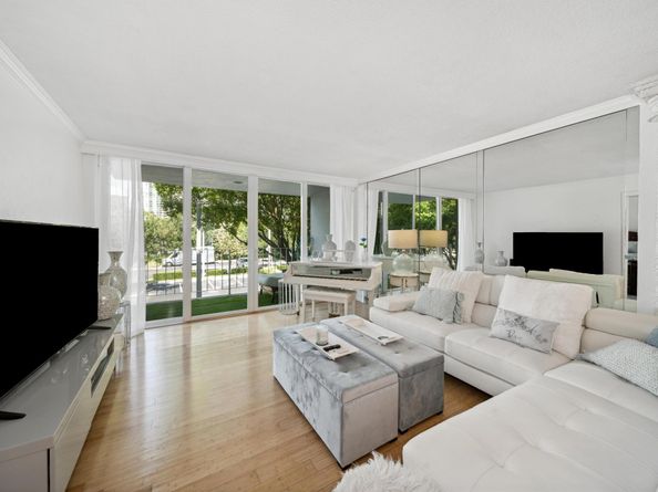 800 SE 4th St 104, Fort Lauderdale FL 33301