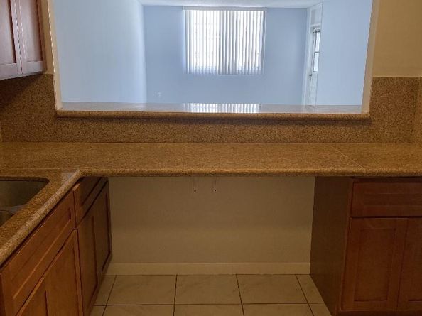 1849 S Ocean Dr 805, Hallandale Beach FL 33009