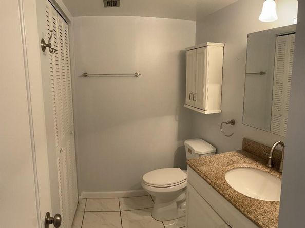 1849 S Ocean Dr 805, Hallandale Beach FL 33009