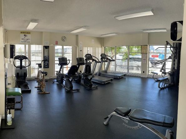 1849 S Ocean Dr 805, Hallandale Beach FL 33009