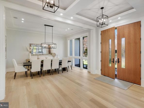 725 Lawton Street, Mclean VA 22101