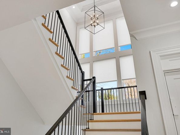 725 Lawton Street, Mclean VA 22101