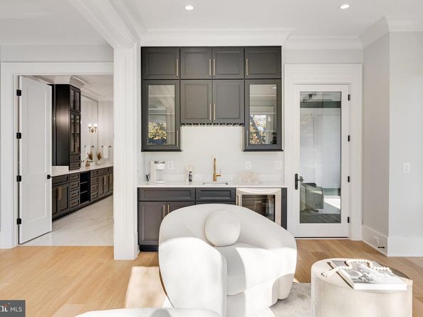 725 Lawton Street, Mclean VA 22101