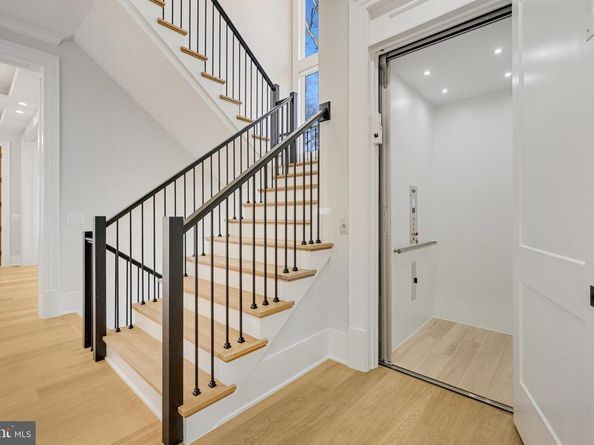 725 Lawton Street, Mclean VA 22101