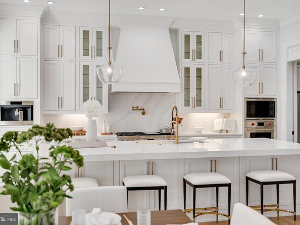 725 Lawton Street, Mclean VA 22101