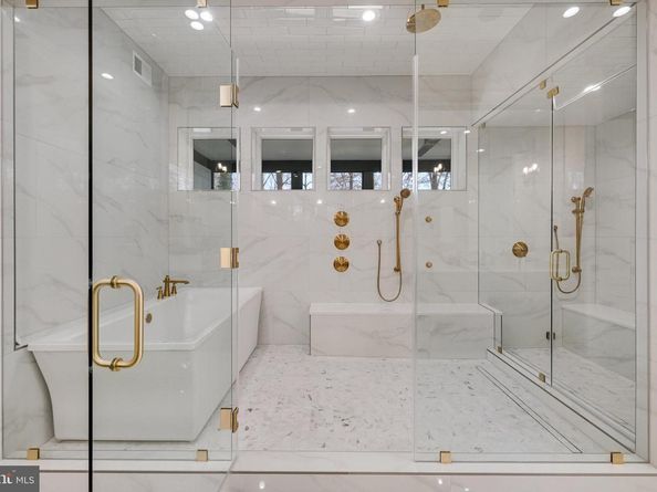 725 Lawton Street, Mclean VA 22101