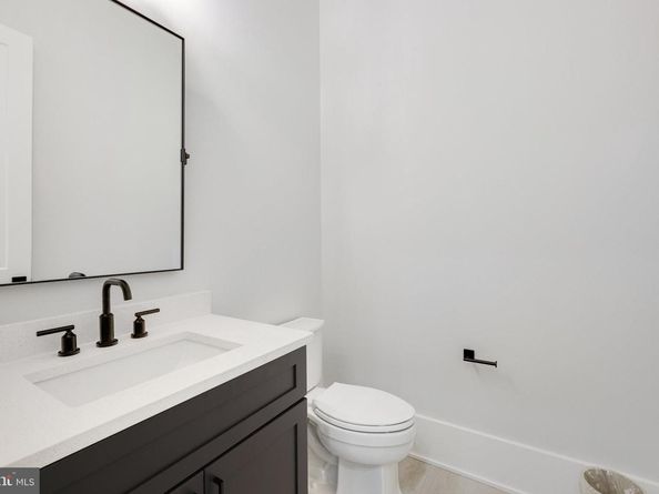 725 Lawton Street, Mclean VA 22101