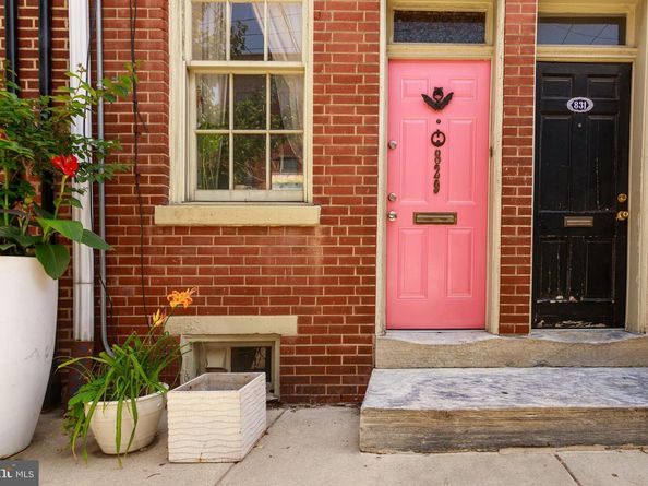 829 S 2nd Street, Philadelphia PA 19147