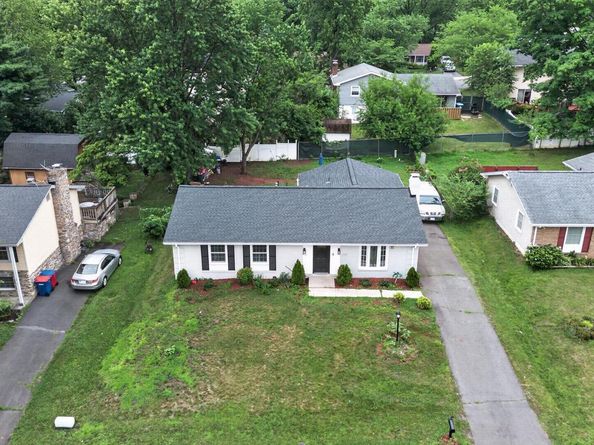 1314 E Holly Avenue, Sterling VA 20164
