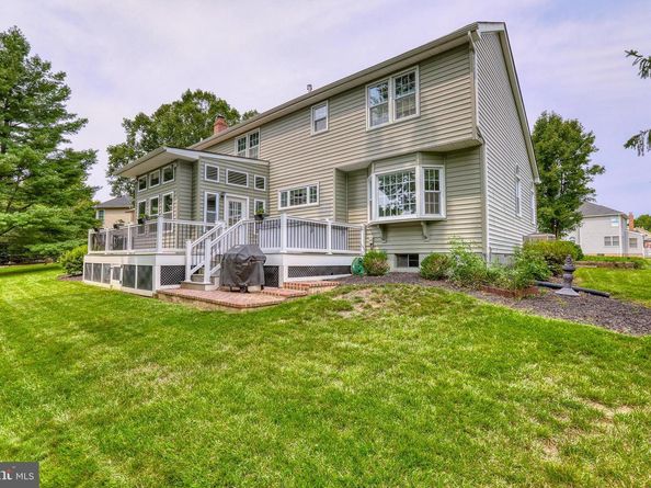 451 Knollbrook Drive, Langhorne PA 19047