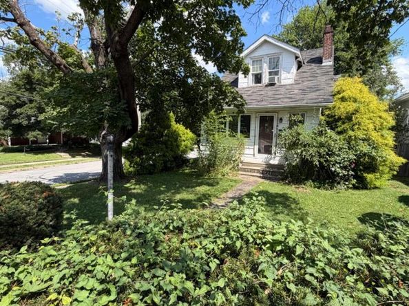 2149 Maplewood Avenue, Abington PA 19001
