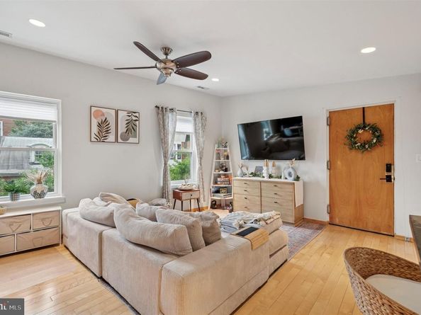 211 Christian Street C, Philadelphia PA 19147