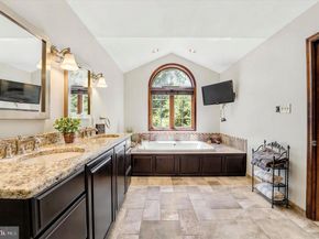 1980 Terwood Road, Huntingdon Valley PA 19006