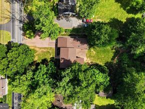 1980 Terwood Road, Huntingdon Valley PA 19006