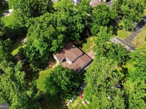 1980 Terwood Road, Huntingdon Valley PA 19006