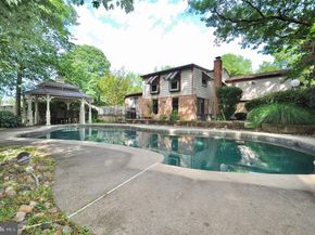 3913 Bradford Road, Huntingdon Valley PA 19006