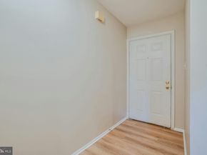 7717 Inversham Drive 116, Falls Church VA 22042