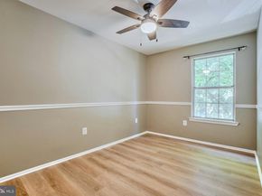 7717 Inversham Drive 116, Falls Church VA 22042