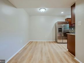 7717 Inversham Drive 116, Falls Church VA 22042