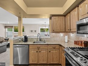 679 Rose Hollow Drive, Yardley PA 19067
