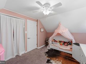 44 Quickset Road, Levittown PA 19057