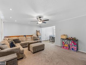 44 Quickset Road, Levittown PA 19057