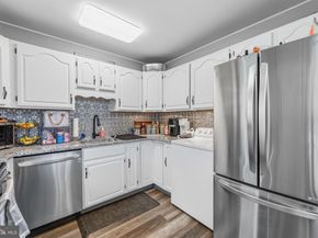 44 Quickset Road, Levittown PA 19057