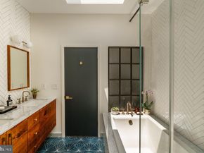 1228 Arch Street 8E, Philadelphia PA 19107