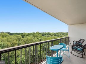 3800 Powell Lane 1219, Falls Church VA 22041