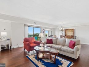 3800 Powell Lane 1219, Falls Church VA 22041