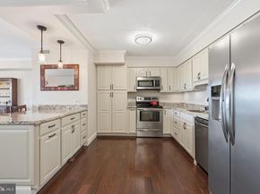 3800 Powell Lane 1219, Falls Church VA 22041