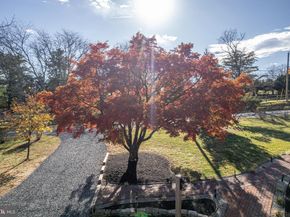 423 Brownsburg Road W, Newtown PA 18940