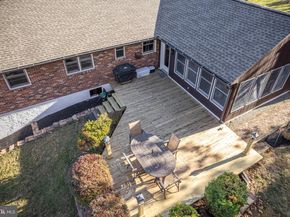 423 Brownsburg Road W, Newtown PA 18940