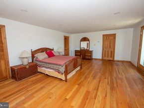423 Brownsburg Road W, Newtown PA 18940