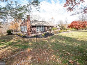 423 Brownsburg Road W, Newtown PA 18940
