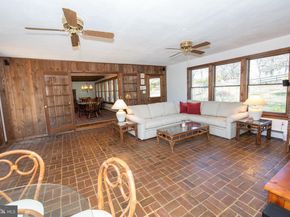423 Brownsburg Road W, Newtown PA 18940