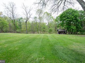 423 Brownsburg Road W, Newtown PA 18940