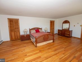 423 Brownsburg Road W, Newtown PA 18940
