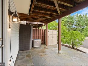 917 Rolfe Place, Alexandria VA 22314