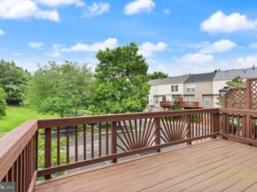 917 Rolfe Place, Alexandria VA 22314