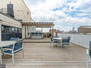 315 New Street 604, Philadelphia PA 19106