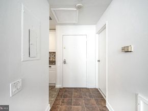 315 New Street 604, Philadelphia PA 19106