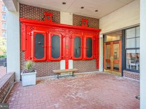 315 New Street 604, Philadelphia PA 19106