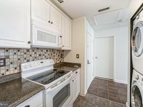 315 New Street 604, Philadelphia PA 19106
