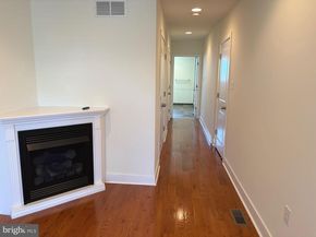 1007 S 7TH Street, Philadelphia PA 19147