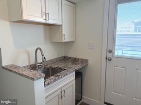 1007 S 7TH Street, Philadelphia PA 19147