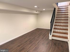 1007 S 7TH Street, Philadelphia PA 19147