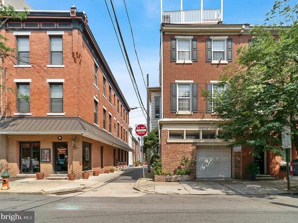 729 S 2nd Street A, Philadelphia PA 19147