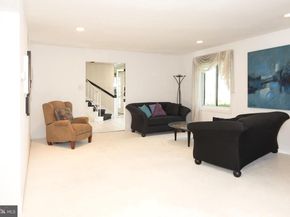36 Summer Place, Huntingdon Valley PA 19006