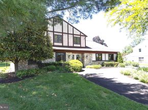 36 Summer Place, Huntingdon Valley PA 19006